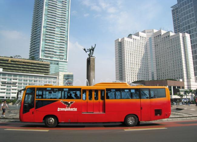 Alat Vital Diremas di Busway, Seorang Pria Menjerit dan Lapor Polisi