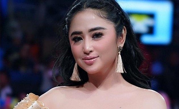 Pengakuan Mengejutkan Dewi Persik Soal Pilih Ceraikan Aldi Taher