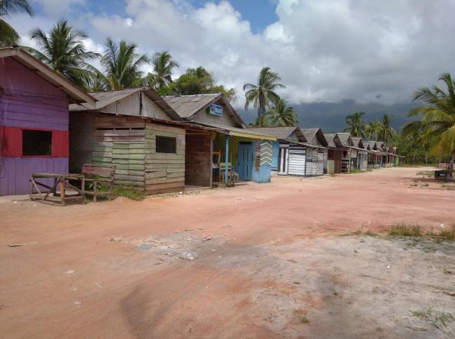 Pekerja Cafe Kopi Pangku di Natuna Pilih Mudik 