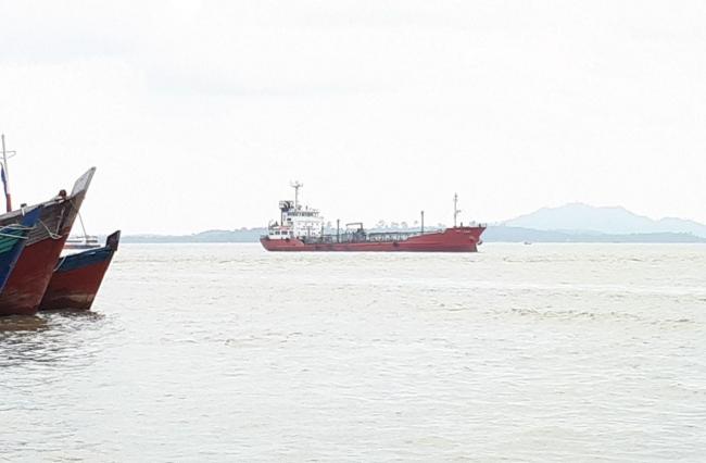 Manifest Palsu MV Yosoa Selundupkan 1,3 Ton Minyak Mentah di Perairan Kepri