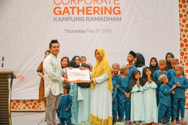 Corporate Gathering Kampung Ramadhan Harris Batam Center Berlangsung Meriah