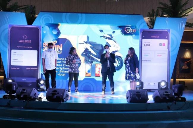 Bagi-bagi Hadiah, Grand Batam Mall Undi Pemenang Shop and Win Live IG