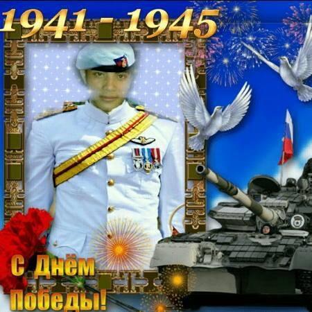 [Membongkar Facebook Wardiaman]  Berfoto bak Militer dan Suka Avenger Menghunus Pedang (Seri-3)
