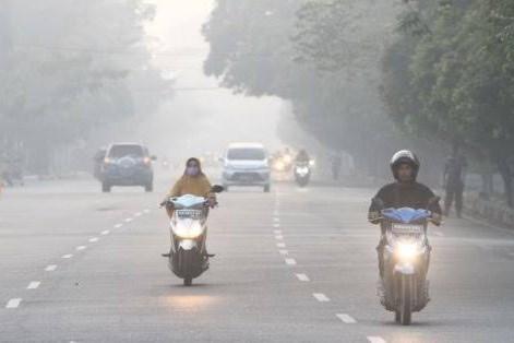 Kabut Asap Ganggu Jarak Pandang di Kalimantan 