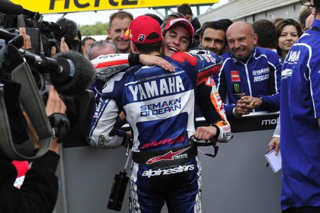 Rossi Bongkar Kerjasama Marquez dan Lorenzo di Valencia!