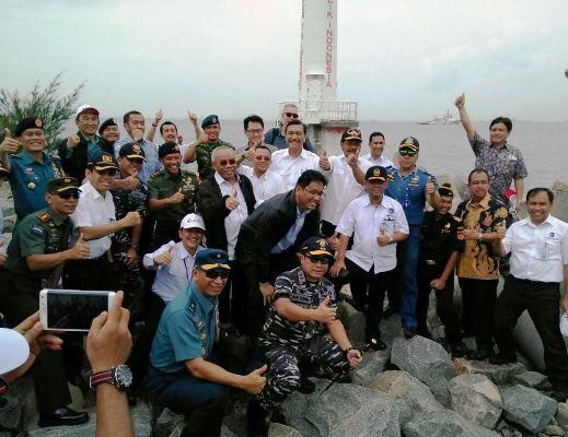 Luhut Panjaitan Pantau Perbatasan Singapura dengan Indonesia