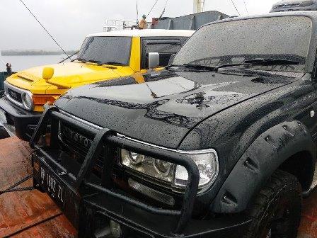 Dua Mobil Mewah dari Batam Ditolak Masuk Jakarta, Ini Penyebabnya