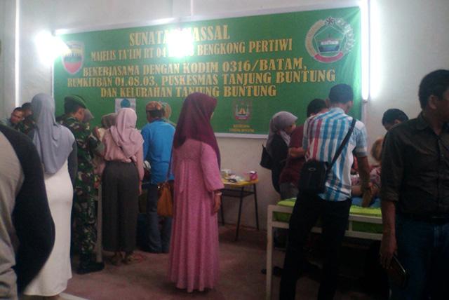 Kodim 0316 Batam Gelar Sunatan Massal