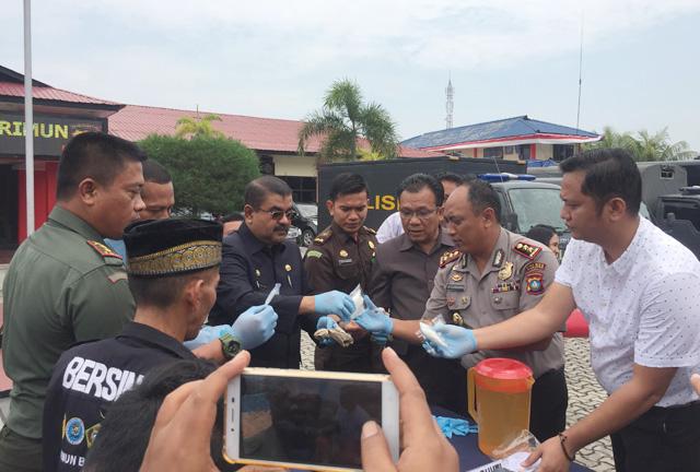 Bupati Aunur Rafiq Hadiri Pemusnahan Narkoba di Polres Karimun, Ini Pesannya
