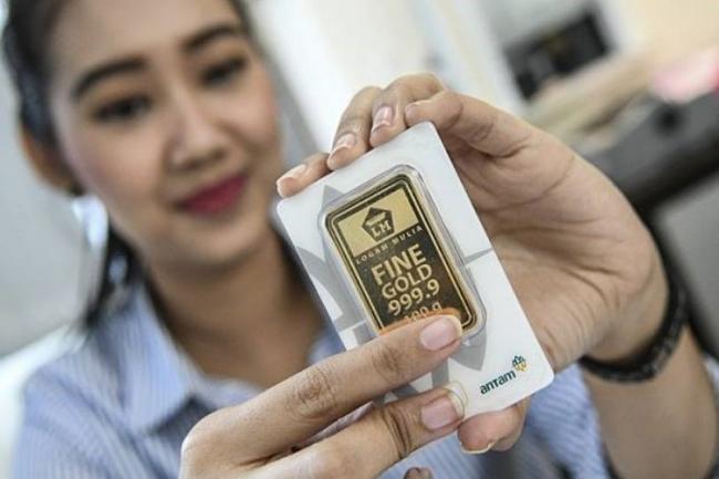 Harga Emas Antam Hari Ini Tergelincir Rp 7.000