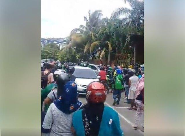 Ratusan Warga Tertipu Hoaks Sembako Gratis di Batam