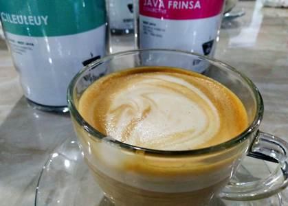 Greenland Coffee, Cicip Kopi Ala Barista Suasana Foodstreet