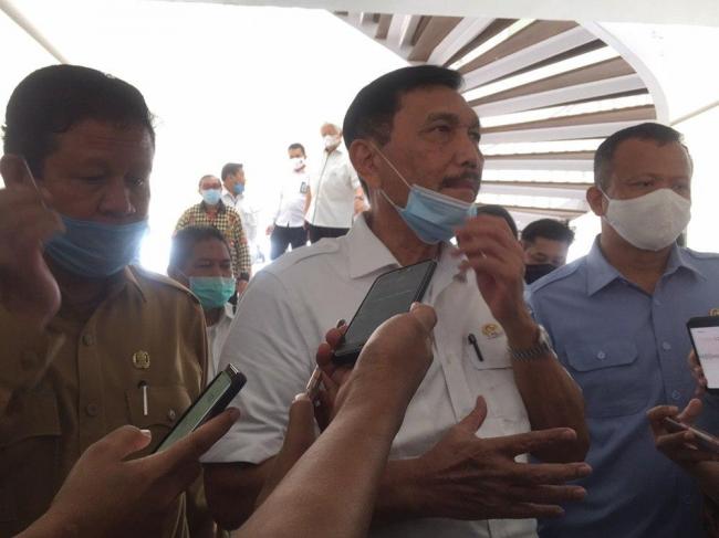 Luhut Tetapkan 3 Lokasi Labuh Jangkar di Batam 