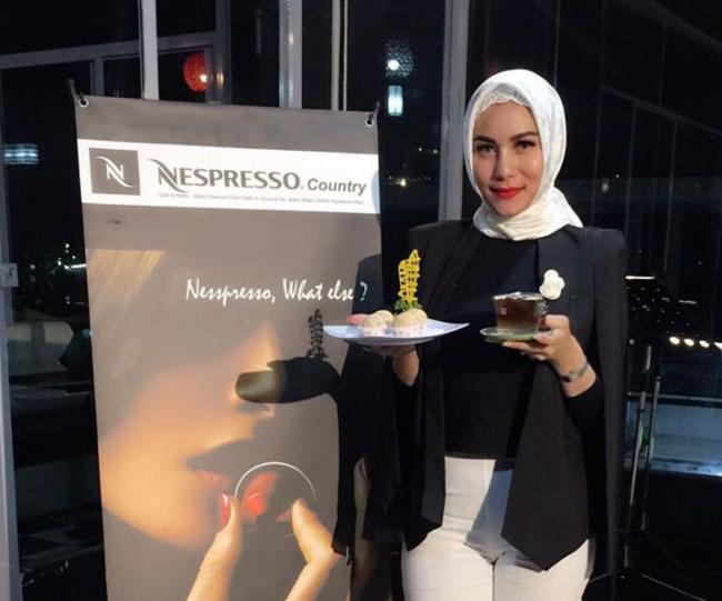 Ini Kopi Iced Espresso Coconut yang Cocok Buat Wanita