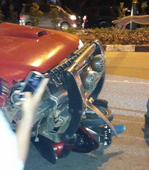 Diduga Mabuk, Pengemudi Storm Tabrak Sejumlah Pengendara Motor