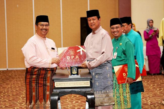Isdianto Peringatkan Kepala OPD Kerja Maksimal Usai Serahkan DPA