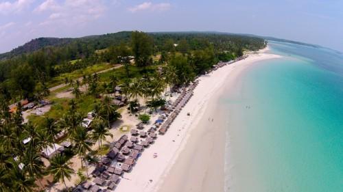 Andalkan 90 Persen Wisman China, Bisnis Wisata Trikora Tumbang