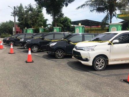 Polda Kepri Boyong 20 Unit Mobil Hasil Penggelapan Iptu HA ke Batam