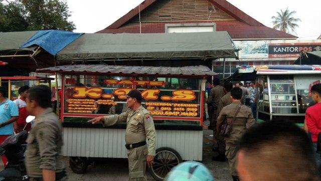 Penjual Sate Berbahan Babi di Padang Digerebek