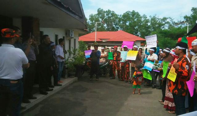 Kanit Reskrim: Saya Kaget, Saya Kira Warga Datang Mau Unjuk Rasa