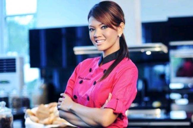 Hotman Paris "Nembak" Farah Quinn