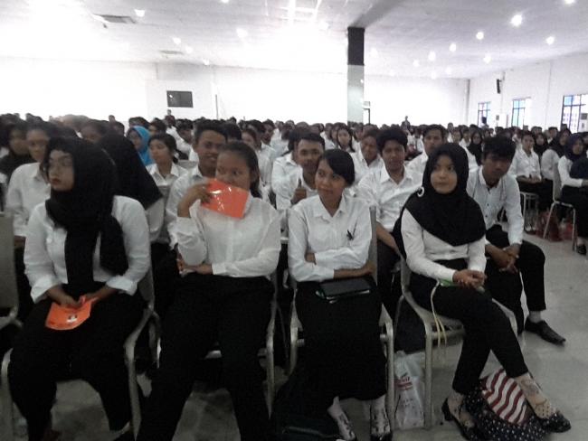 Hardi Hood: Beruntunglah Kini Bisa Kuliah