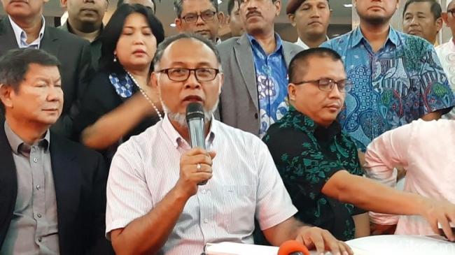Daftarkan Gugatan Pilpres, BW: Mudah-mudahan MK Bukan Bagian Rezim Korup