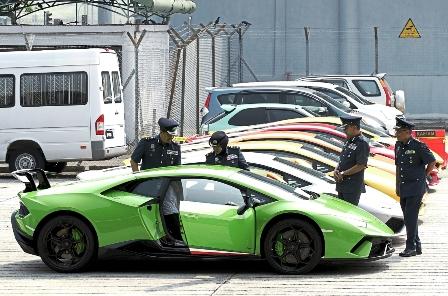 Kastam Malaysia Sita 21 Mobil Mewah Berdokumen Palsu