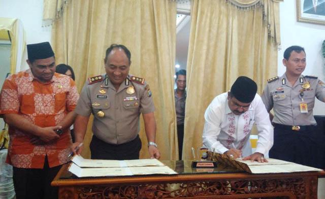 Kapolres dan Bupati Karimun Tandatangani MoU SPN Tanjungbatu 