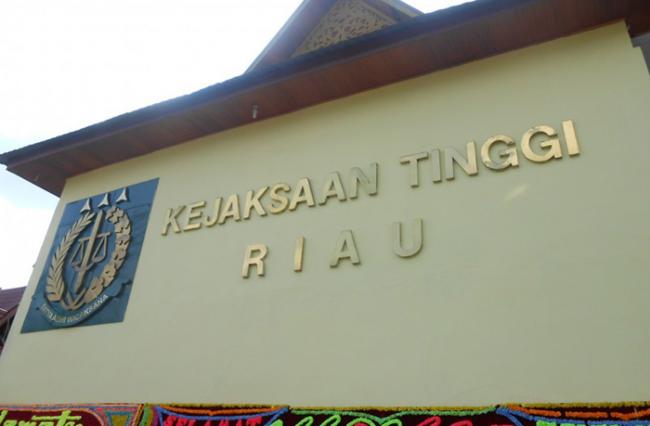 Dugaan Korupsi Embarkas Haji, Mantan Pejabat Riau Diperiksa 