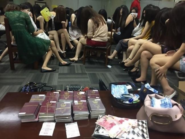 Desah Cungkok di Batam: Jadi Pelicin Bisnis (4)