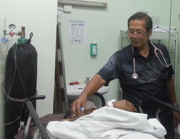 Alwi Ditikam Seorang Pria di Depan Warung