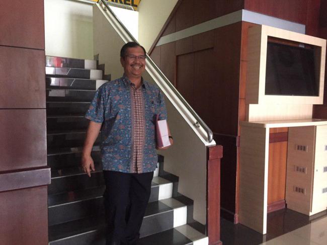 Senyum Naharudin Diperiksa 2 Jam oleh Penyidik KPK