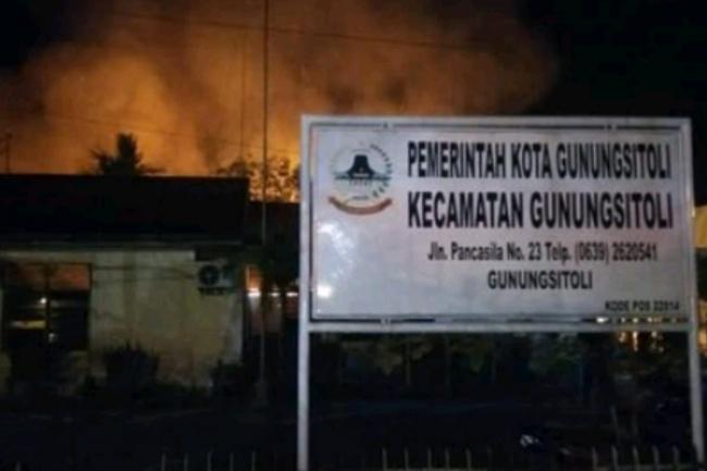 Gudang Penyimpanan Kotak Suara di Gunungsitoli Ludes Terbakar