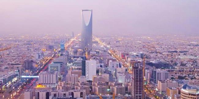 Wah, Negara Kaya Arab Saudi Pinjam Duit Empat Miliar Dolar AS