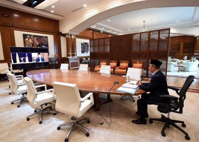 Usai Karantina 14 Hari, PM Malaysia Langsung Pimpin Rapat Kabinet