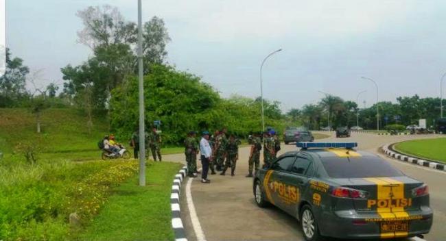 Calon Penumpang Pesawat Ketakutan, Sopir Taksi Bentrok di Bandara Hang Nadim