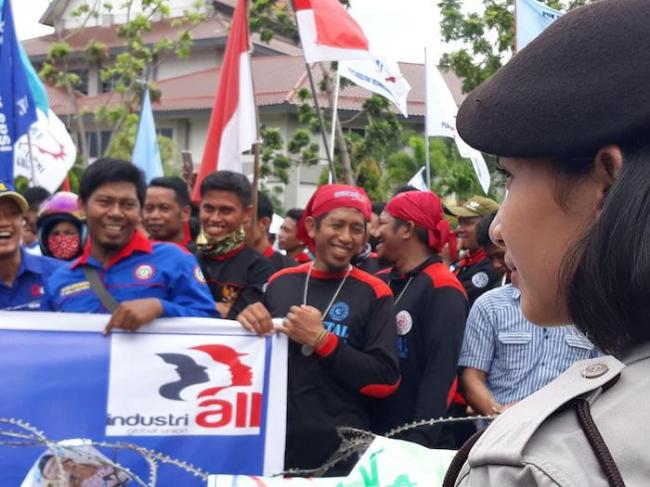 May Day di Batam, Buruh: Pekerja Cuci Piring Pakai Buruh Tiongkok