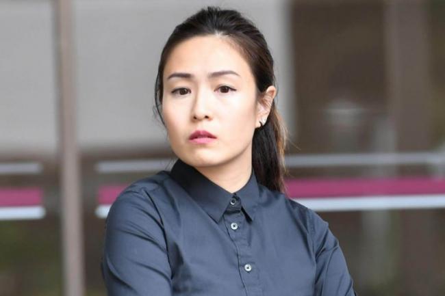 Wanita Singapura Akui Bersalah Menyerang Ibunya