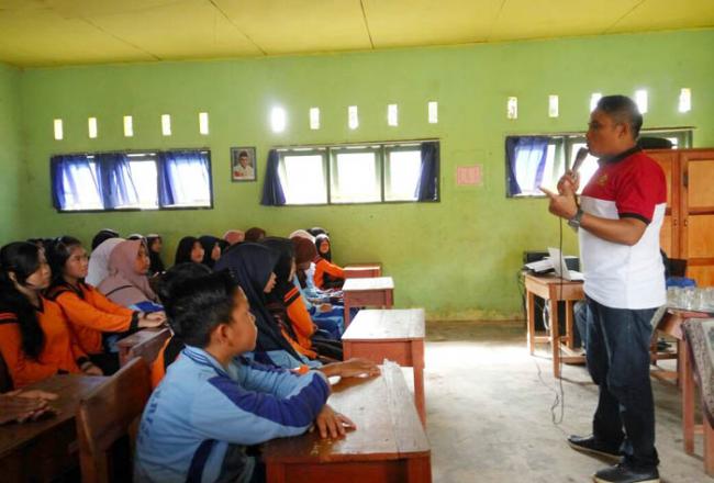 Cegah Kasus Kenakalan Remaja, KPPAD Lingga Datangi Sekolah