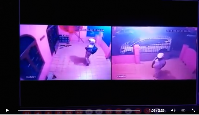 [VIDEO] Santainya Pencuri di Batam Ini Beraksi saat Orang Ramai Dalam Rumah
