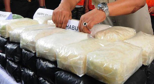 Luar Biasa, Irjen Arman Depari Pimpin Pengungkapan Truk Molen Berisi Sabu