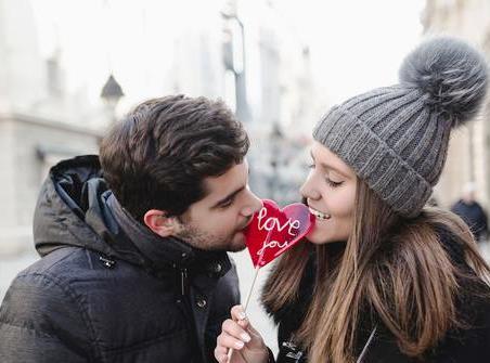 Begini Cara Ungkapkan Cinta Berdasarkan Zodiak