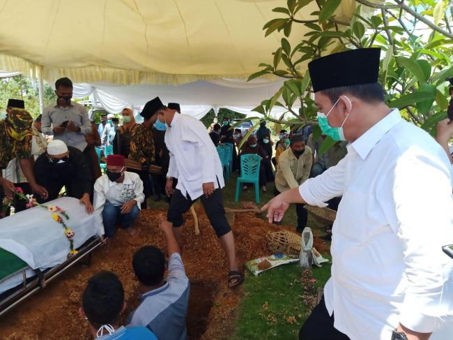 Duka Ansar Ahmad Lepas Kepergian Sang Adik