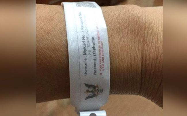 Warga Malaysia Wajib Kenakan Gelang Khusus saat Jalani Karantina