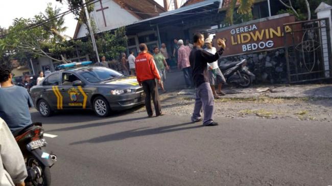 Pria Berparang Serang Jemaat Misa Gereja St Lidwina Bedog di Yogyakarta