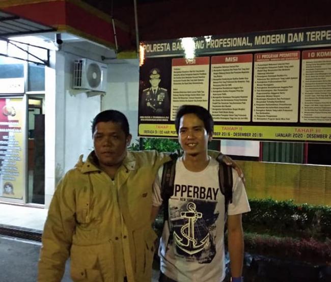 Suami Deli Cinta Sihombing Tiba di Batam, Ini Ucapannya ke Pembunuh