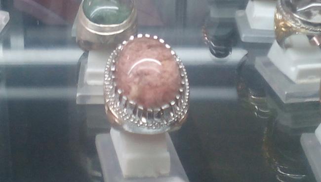 Inilah Batu Akik Dabo Singkep yang Sedot Pengunjung Pameran