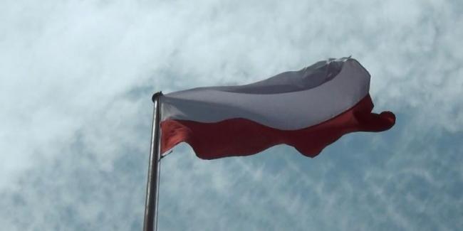 Bendera Merah Putih Terbalik, Kantor Dinas Pendidikan Tawarkan Sogok Rp 2 Juta ke Wartawan