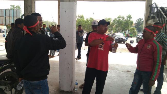 Pendemo Desak Kejari Batam Limpahkan Kasus Tjipta Fujiarta